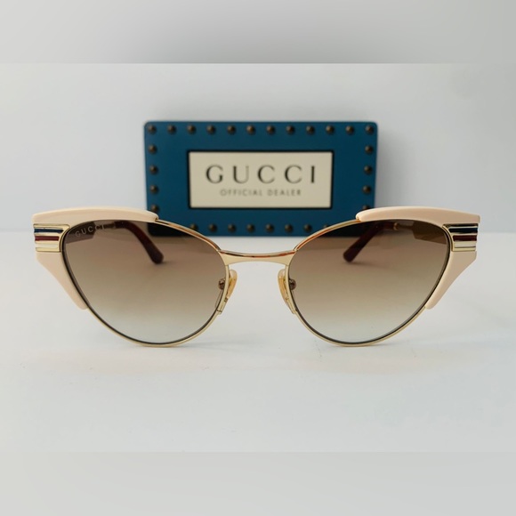 Authentic  Gucci Ivory and Gold/ Green Gradient GG0522S Cat Eye Sunglasses - Picture 7 of 13